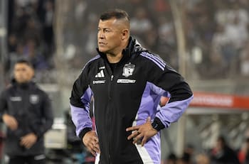 Almirón lo rechazó para Colo Colo y ahora lo reconocieron como el mejor del fútbol argentino