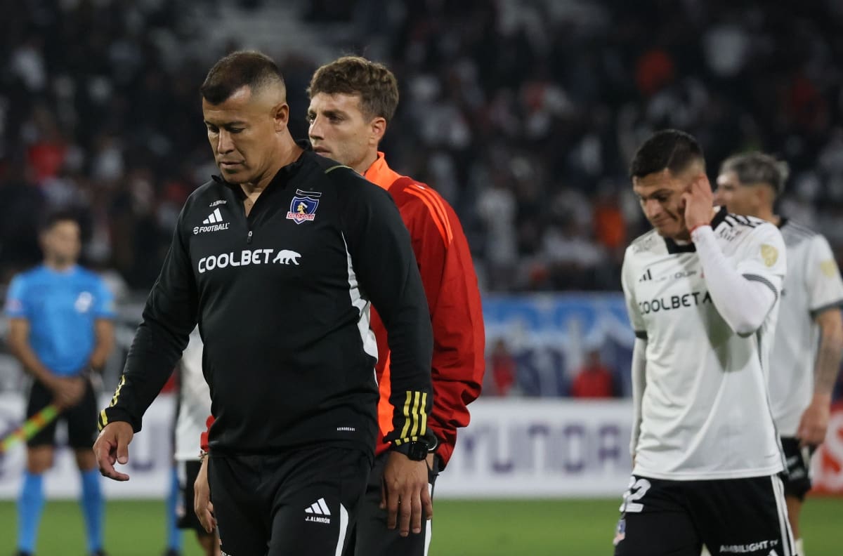 Histórico de Colo Colo apunta contra los delanteros y no duda: “Quedar eliminados sería un fracaso”