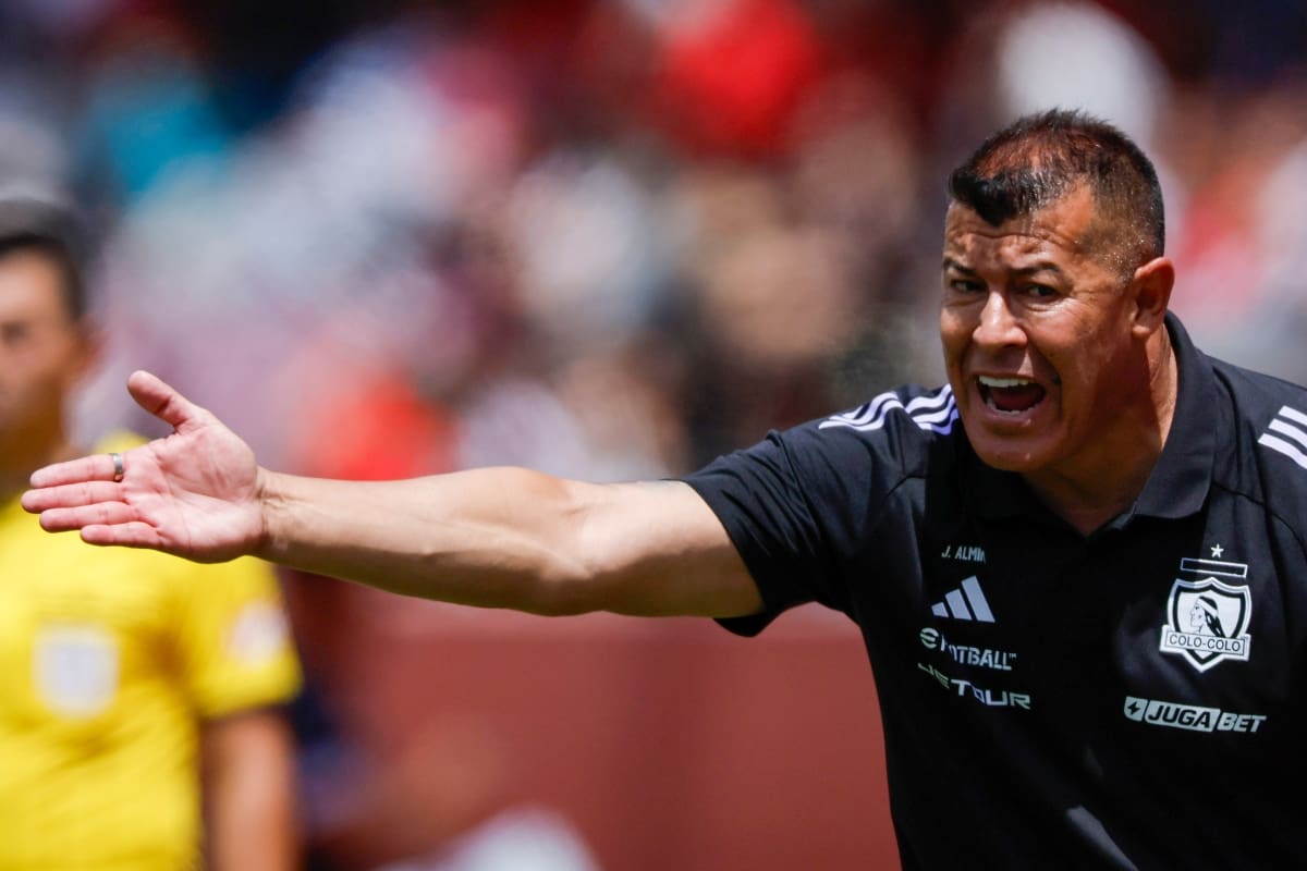 El técnico se defendió de las críticas.