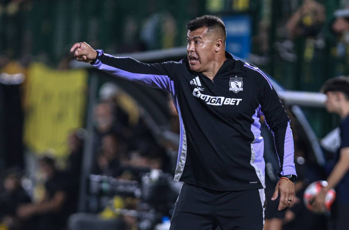 Una opción menos para Jorge Almirón: joya de Colo Colo parte cedido a club de Primera División