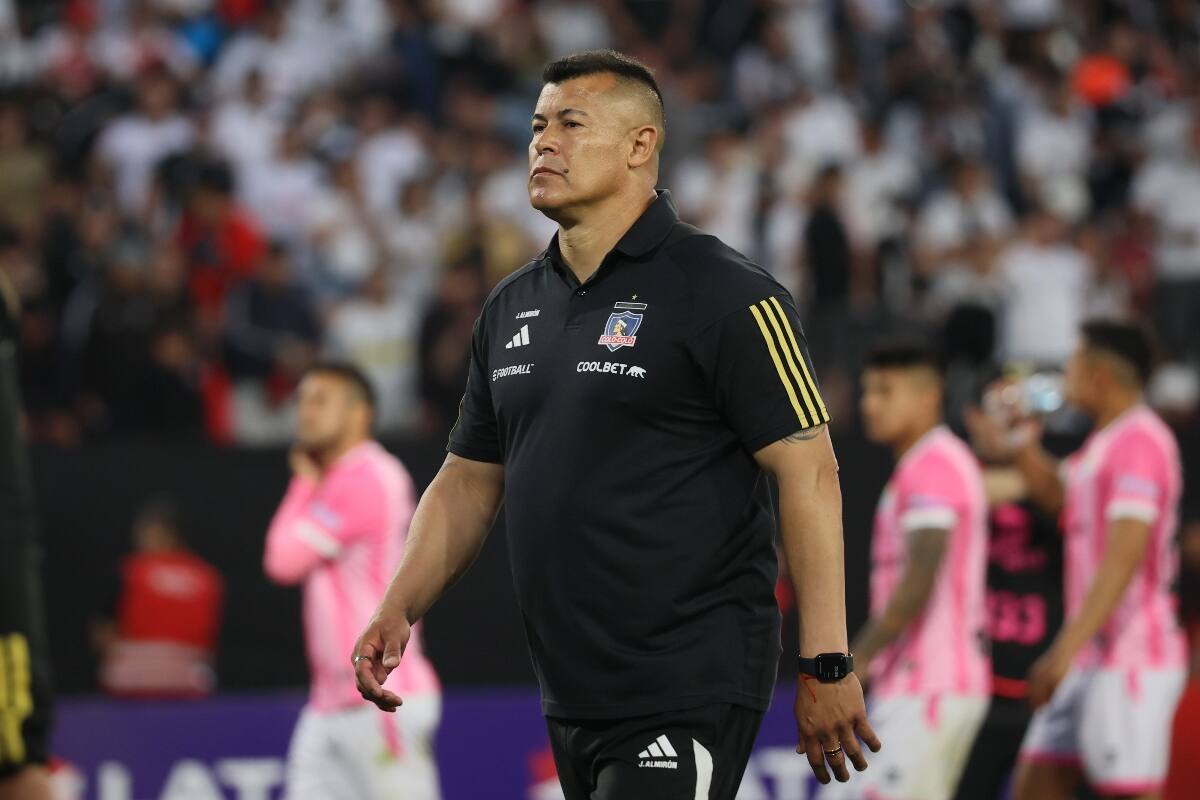 Jorge Almirón quiere un extremo.