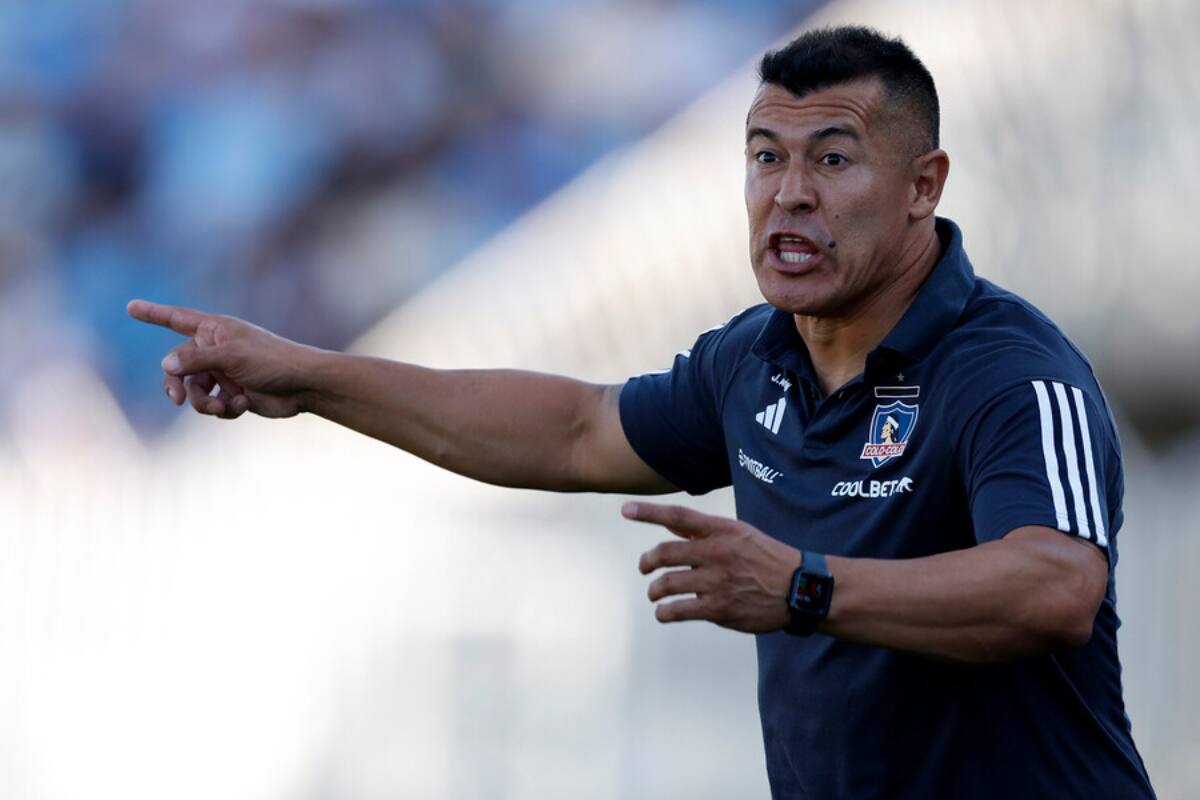 dirigiendo a Colo Colo ante O'Higgins en Rancagua (Foto: Photosport)