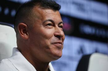 Colo Colo asegura a pieza clave: es considerado vital para Jorge Almirón