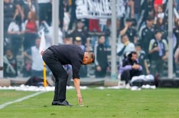 Traigan la cabeza de Jorge Almirón