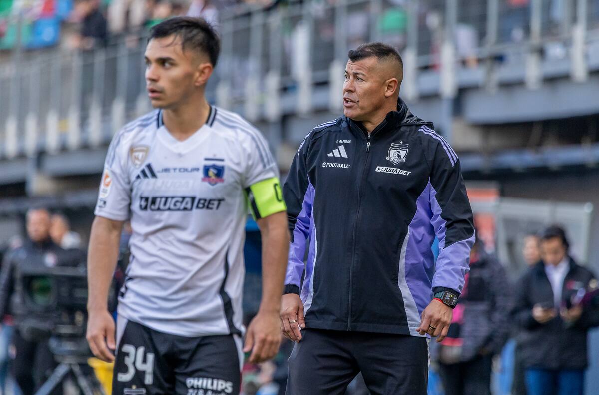 Jorge Almirón a detalles de llevarse a figura de Colo Colo en 2025: negociaciones en su etapa final