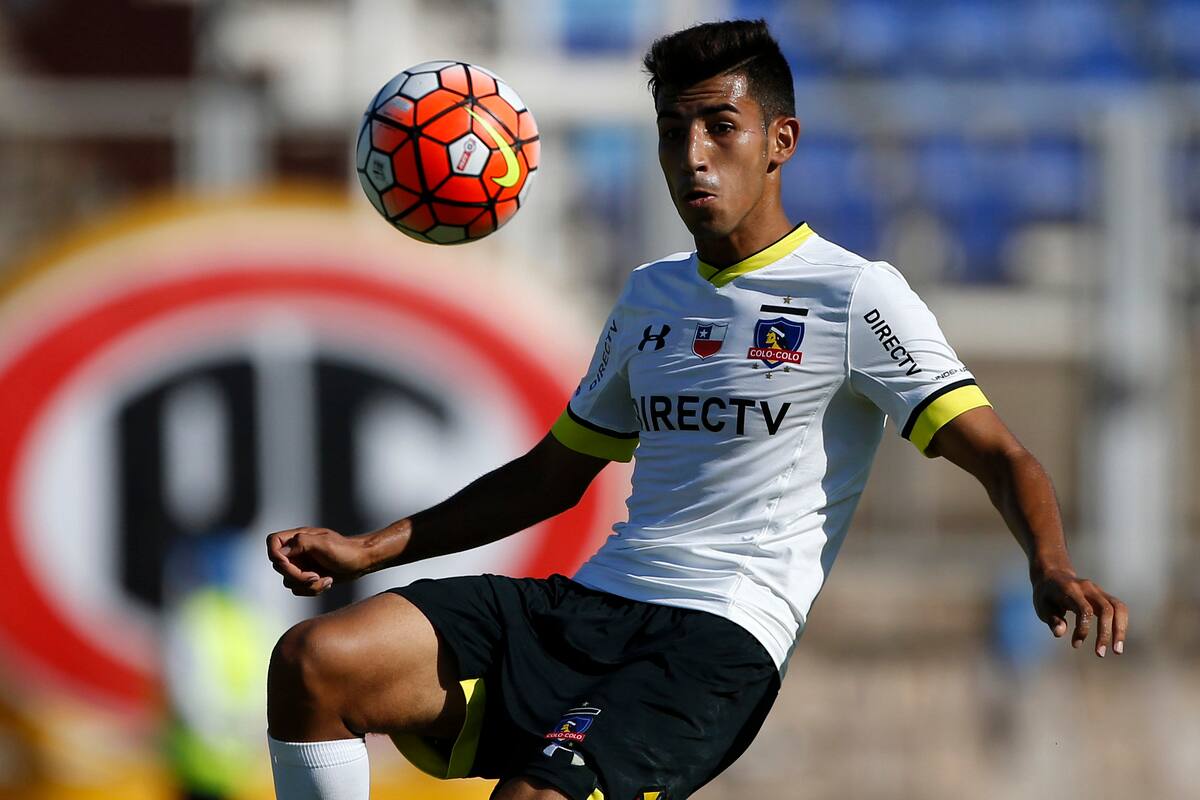 Jorge Araya jugando por Colo Colo en 2016.