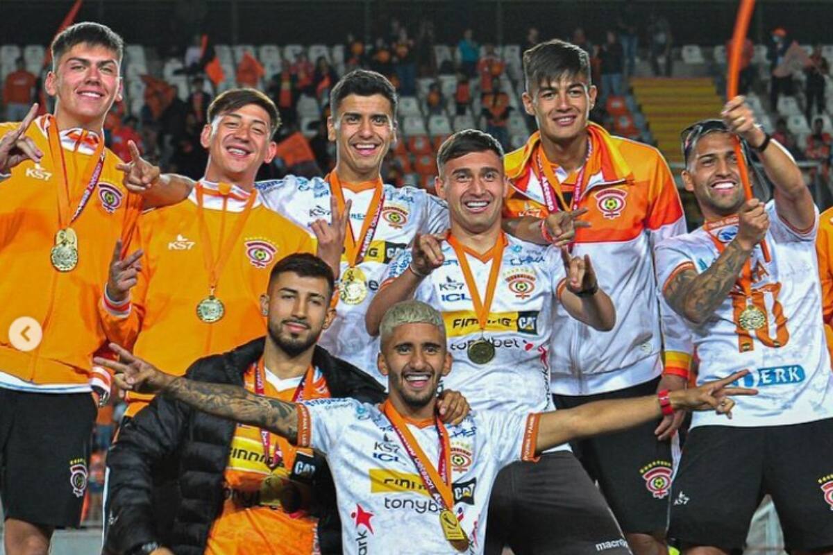 tras salir campeón con Cobreloa en Primera B.