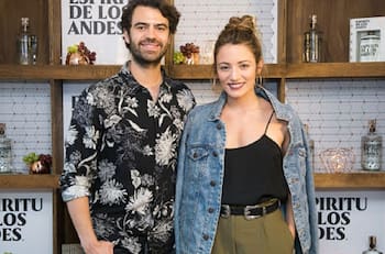 Revisa los primeros registros del matrimonio de Jorge Arecheta y Josefina Fiebelkorn