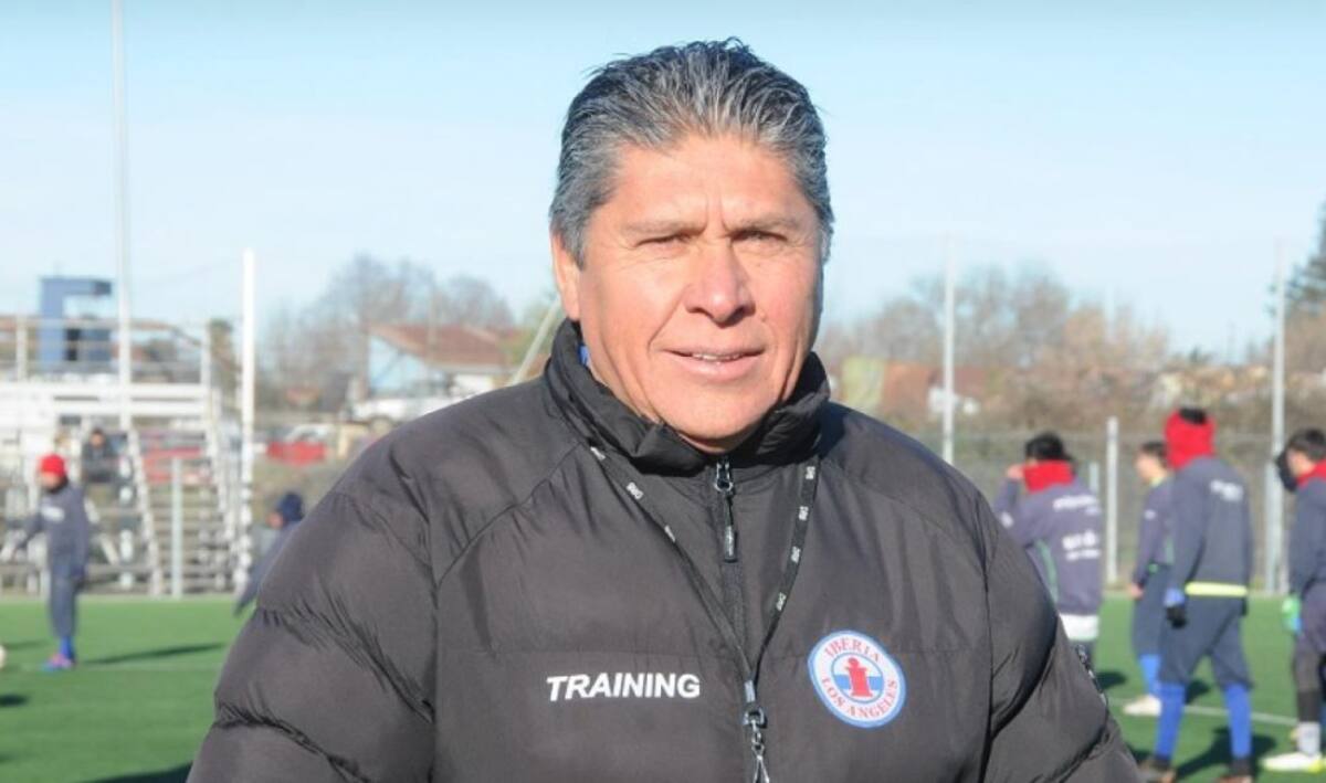 "Hace décadas se vivía en tiempos donde todo era precario a nivel interno del fútbol y por cierto que había períodos de malos resultados, pero siempre salían jugadores".