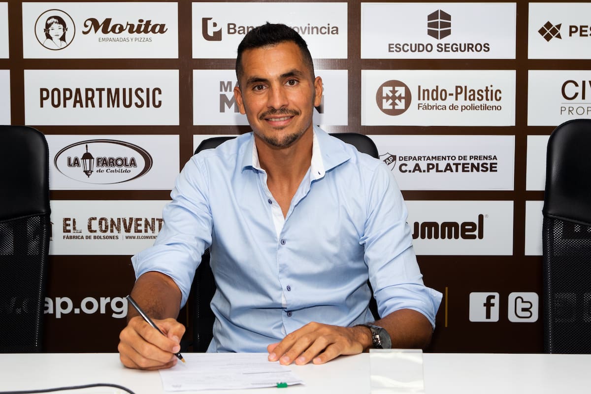 Jorge de Olivera dio a entender que el duelo contra Everton puede ser crucial para Emiliano Astorga.