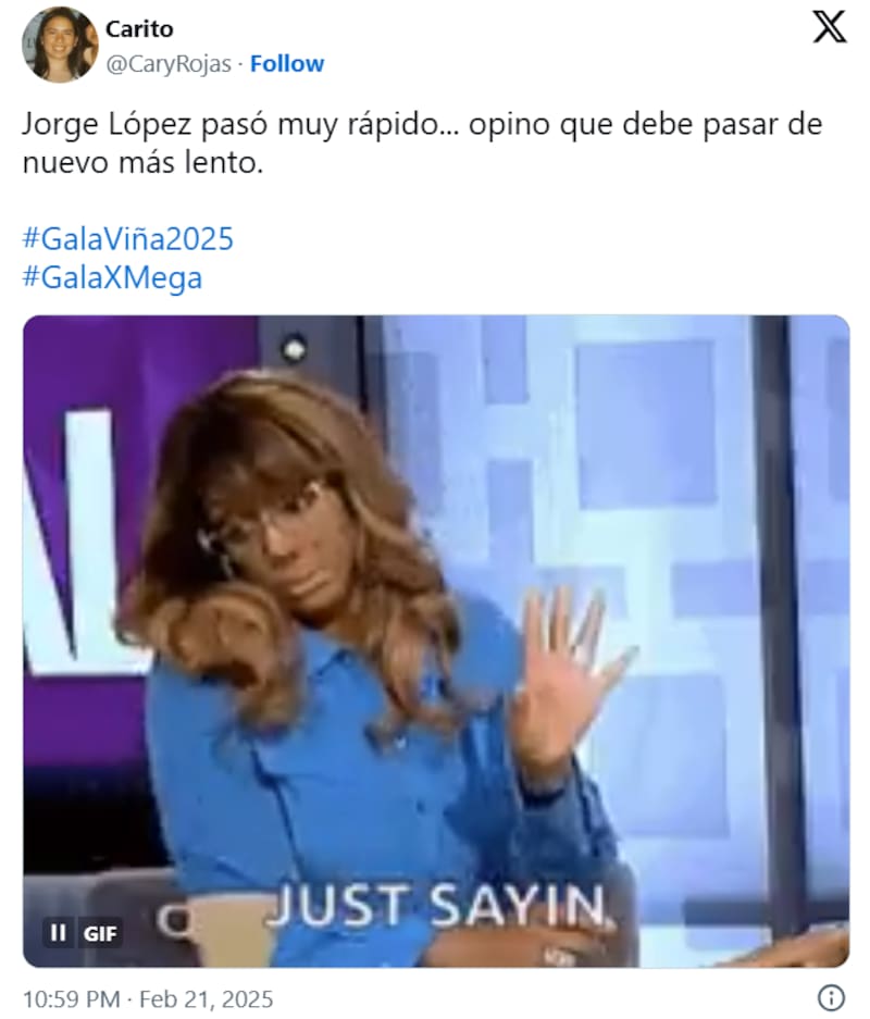 El paso del actor por la alfombra roja dejó divertidas reacciones en redes sociales.