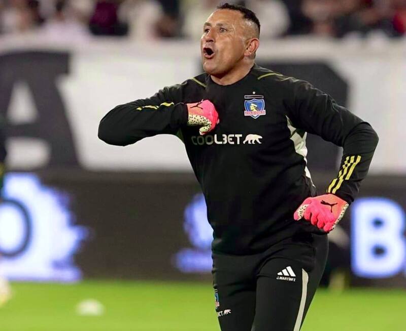 El preparador de arqueros fue despedido cuando Jorge Almirón era el DT de Colo Colo.