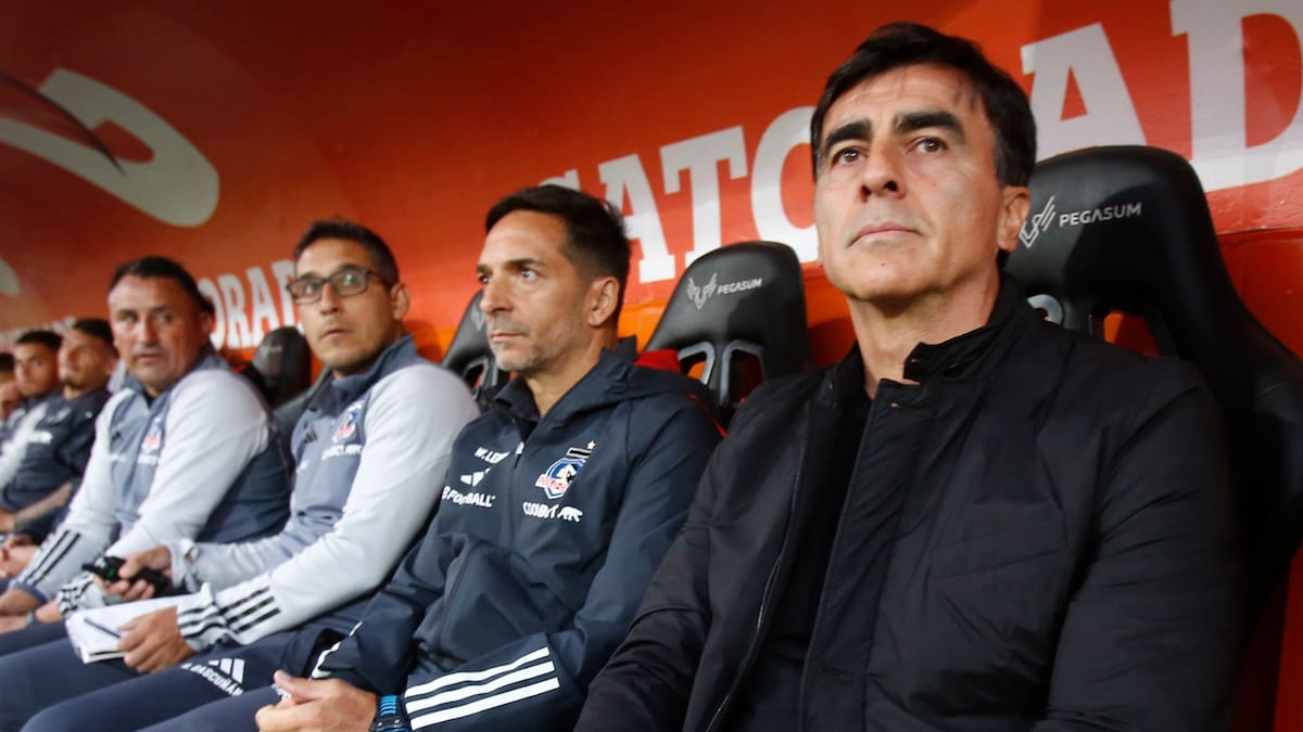 “Sería lindo volver a Colo Colo con Gustavo Quinteros, aportar mi granito de arena y ganar una Copa Libertadores”