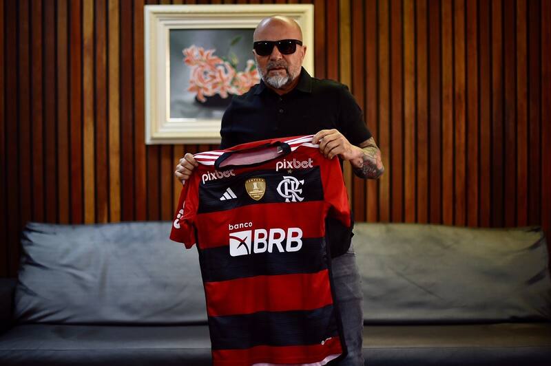 El técnico firmó contrato con el Flamengo hasta fines del 2024.