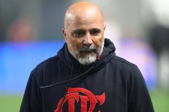 Jorge Sampaoli tuvo que salir a pedir disculpas tras decirle “autista” a Dembélé y Mbappé