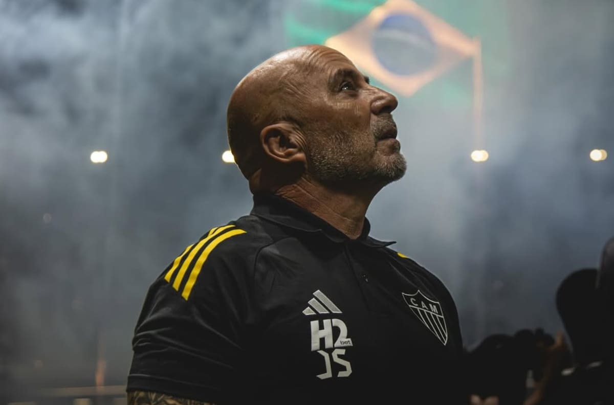 Sorpresa total: Jorge Sampaoli se lleva a un nuevo chileno al Atlético Mineiro de Iván Román para 2026