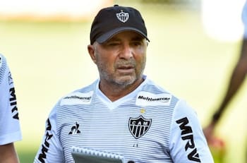 Vuelve a un viejo amor: Jorge Sampaoli tiene nuevo club y dirigirá a un chileno
