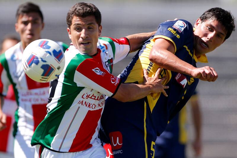 El nuevo DT de Palestino ya tuvo un paso como jugador por el club. Foto: Photosport.
