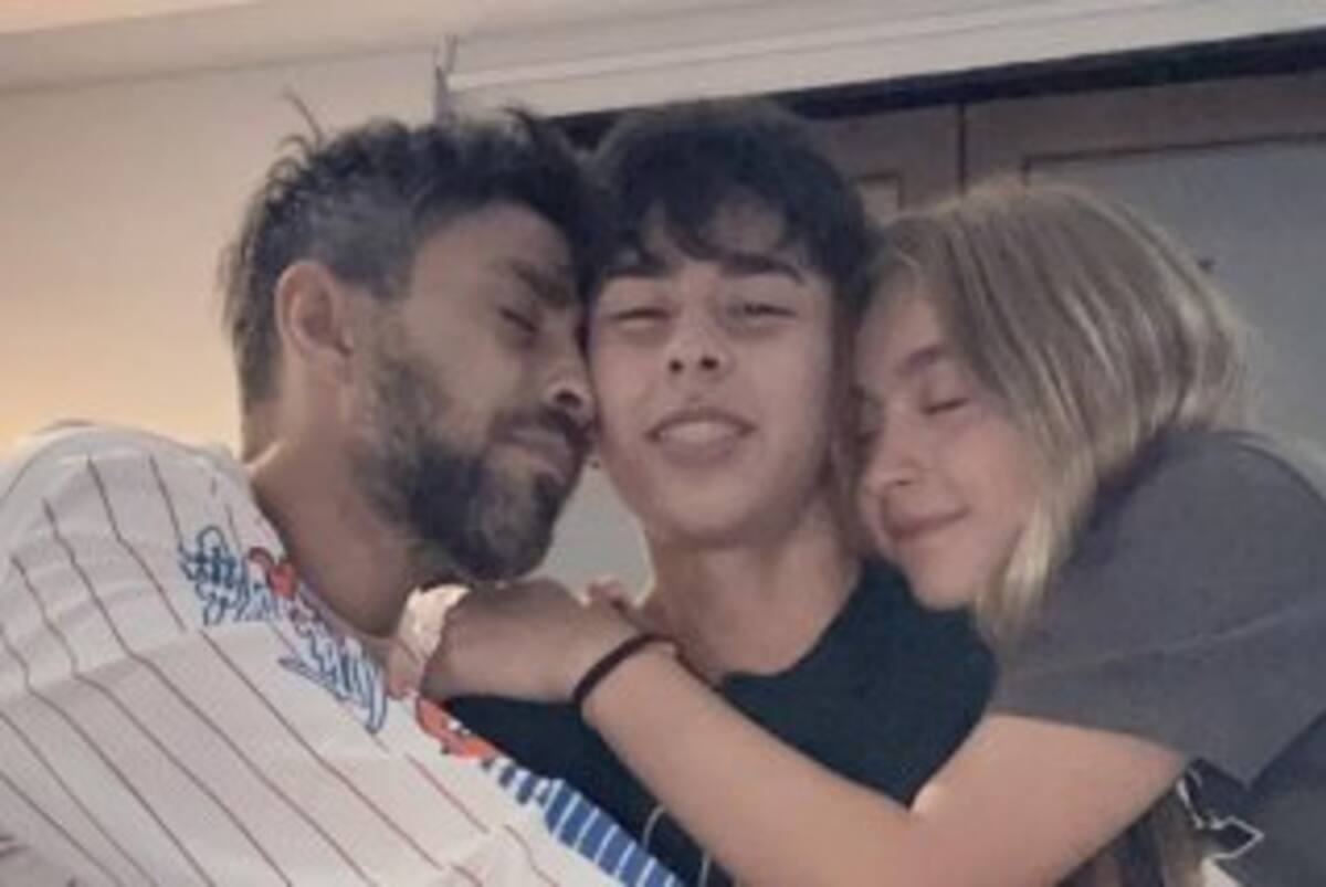 Jorge Valdivia tiene dos hijos, fruto de su relación con Daniela Aránguiz.