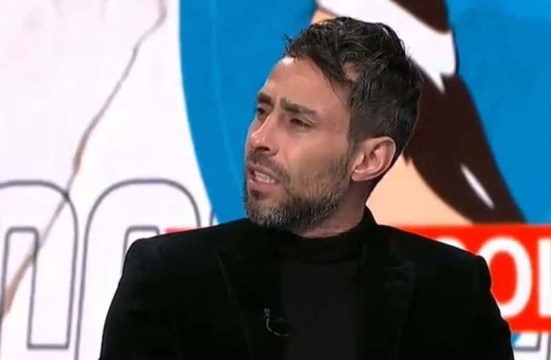 le puso varias fichas a Iván Román de Palestino.