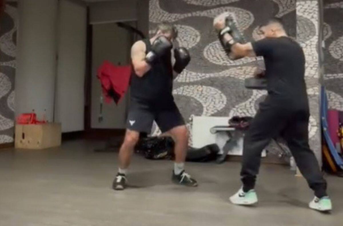 VIDEO | Mago Valdivia se olvida del fútbol y sorprende con entrenamiento extremo de artes marciales