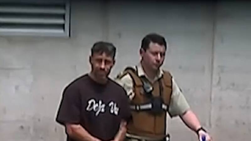 VIDEO | Jorge Valdivia llegó esposado al Centro de Justicia para ser formalizado