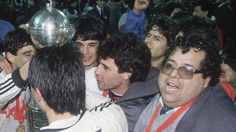 celebrando el título de Colo Colo en la Copa Libertadores.