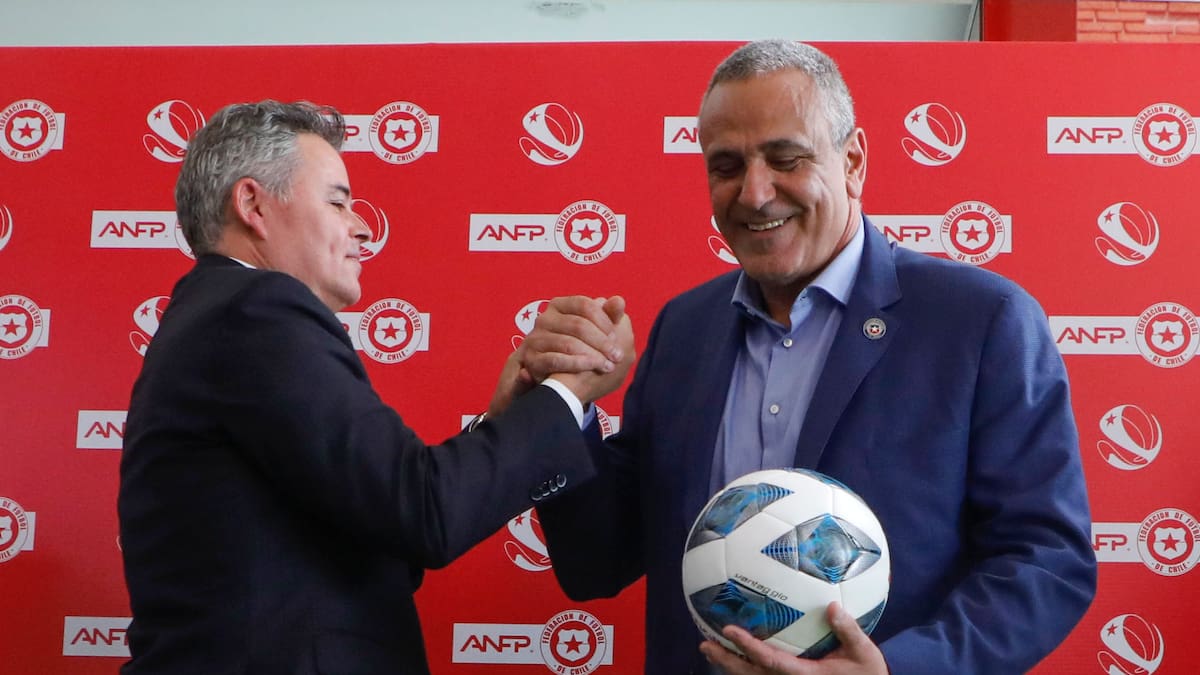 Columna de Danilo Díaz: La pelea de fondo entre la ANFP y la ANFA