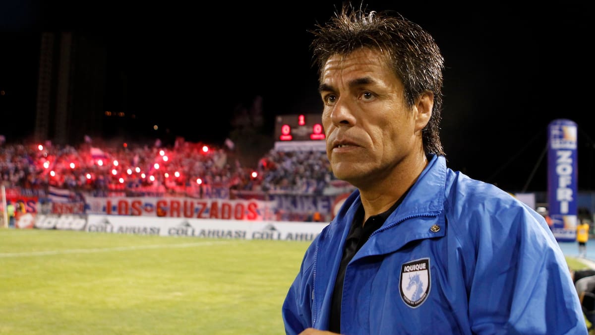 “En Iquique hay algo que escapa de toda lógica; es difícil que te encuentres con una camiseta de Colo-Colo, la U o la UC”