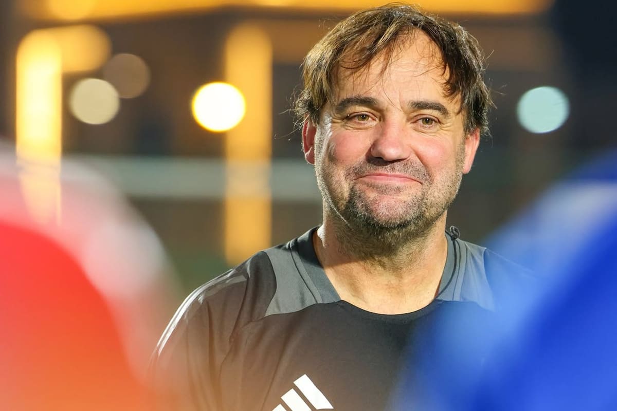 El DT recibe una importante noticia sobre su futuro en Qatar. Foto: @alwakrah_sc