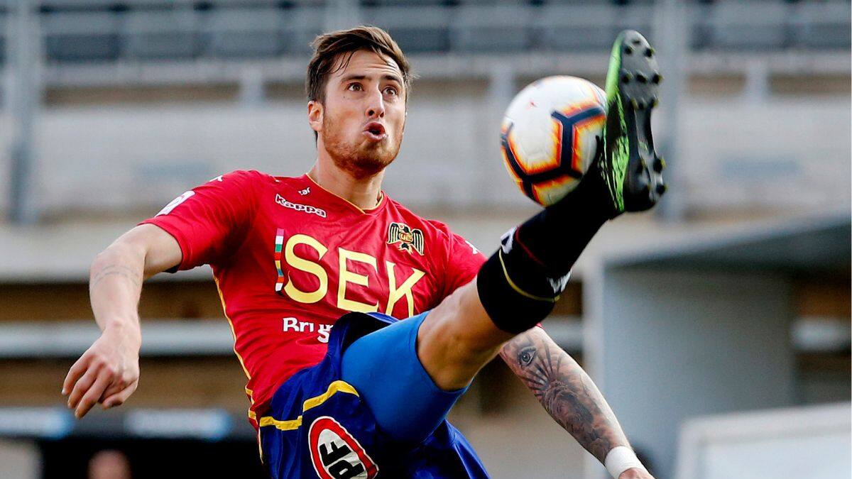 Duro golpe a Unión Española: José Aja estará cinco semanas fuera por desgarro