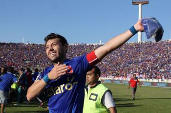 José Rojas mostró “importante” espacio de su hogar dedicado a Universidad de Chile
