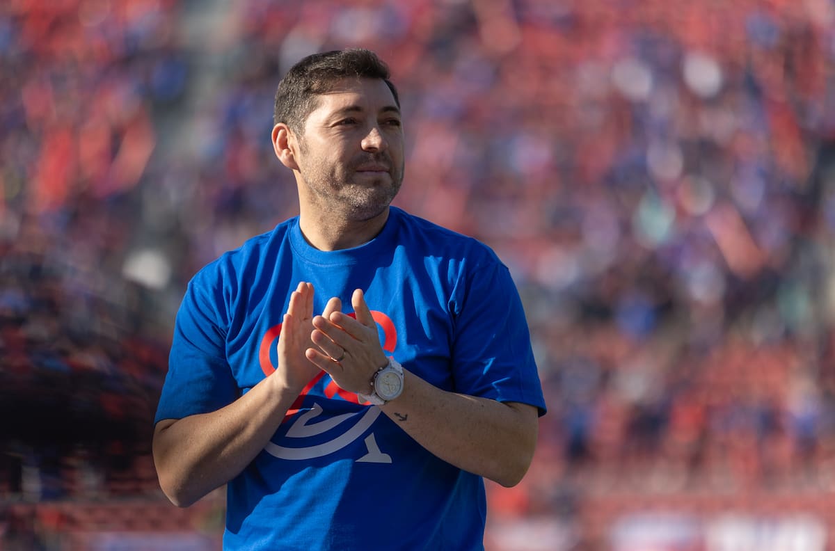 Con referentes de la U en la dirigencia: el giro que puede dar el directorio de Azul Azul sin Clark