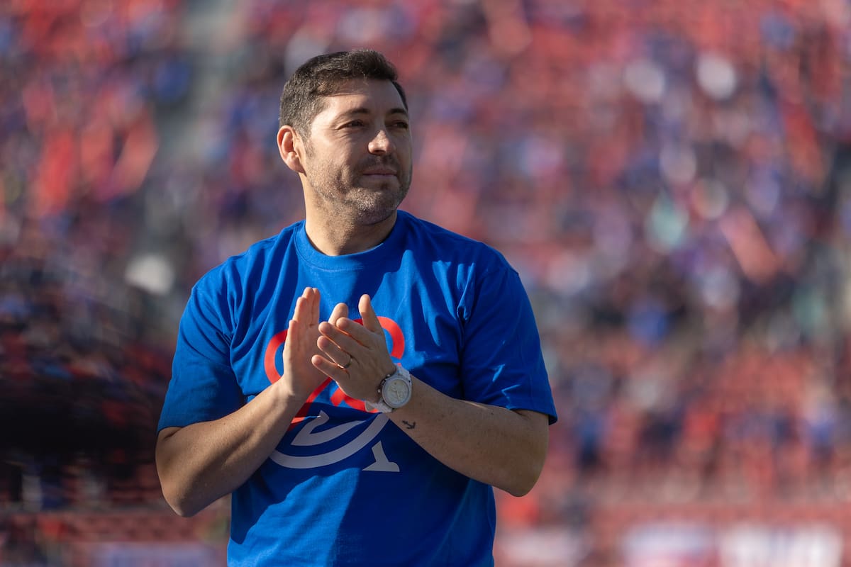 José "Pepe" Rojas en un homenaje realizado por Universidad de Chile en el Estadio Nacional. Foto: Felipe Escobedo