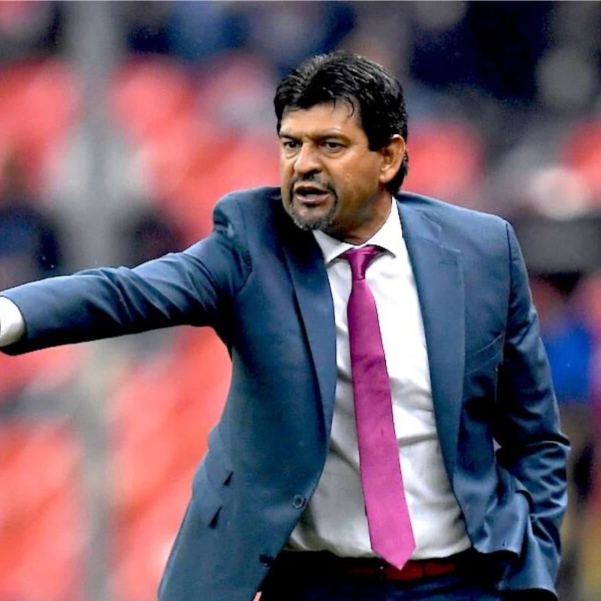 “El hincha critica al jugador y nunca al dirigente que lo dejó ir; Chamuca Barrera hizo lo correcto al partir a la U”