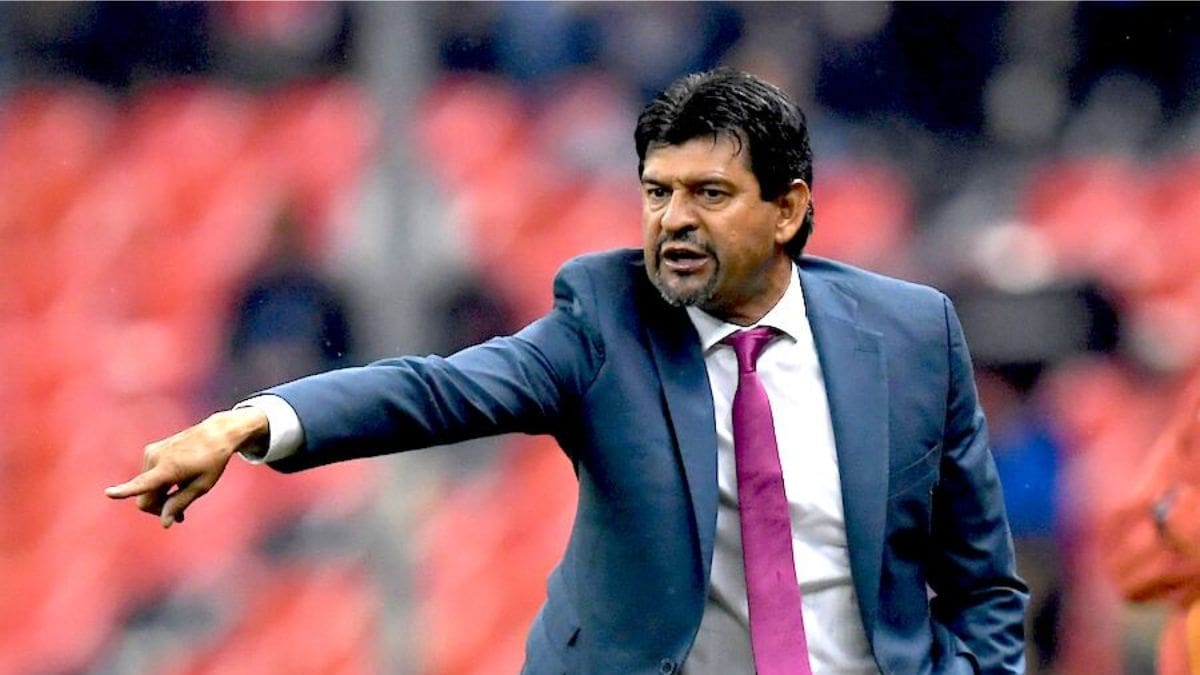 “El hincha critica al jugador y nunca al dirigente que lo dejó ir; Chamuca Barrera hizo lo correcto al partir a la U”
