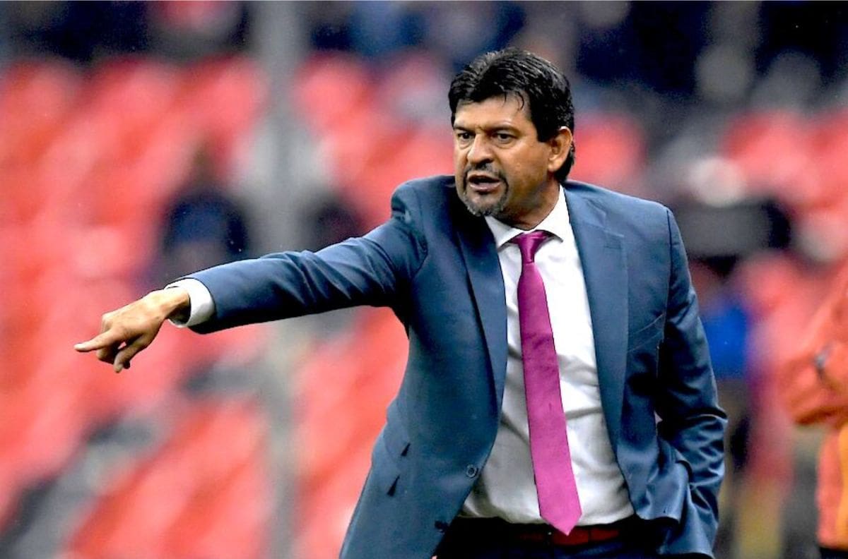“El hincha critica al jugador y nunca al dirigente que lo dejó ir; Chamuca Barrera hizo lo correcto al partir a la U”