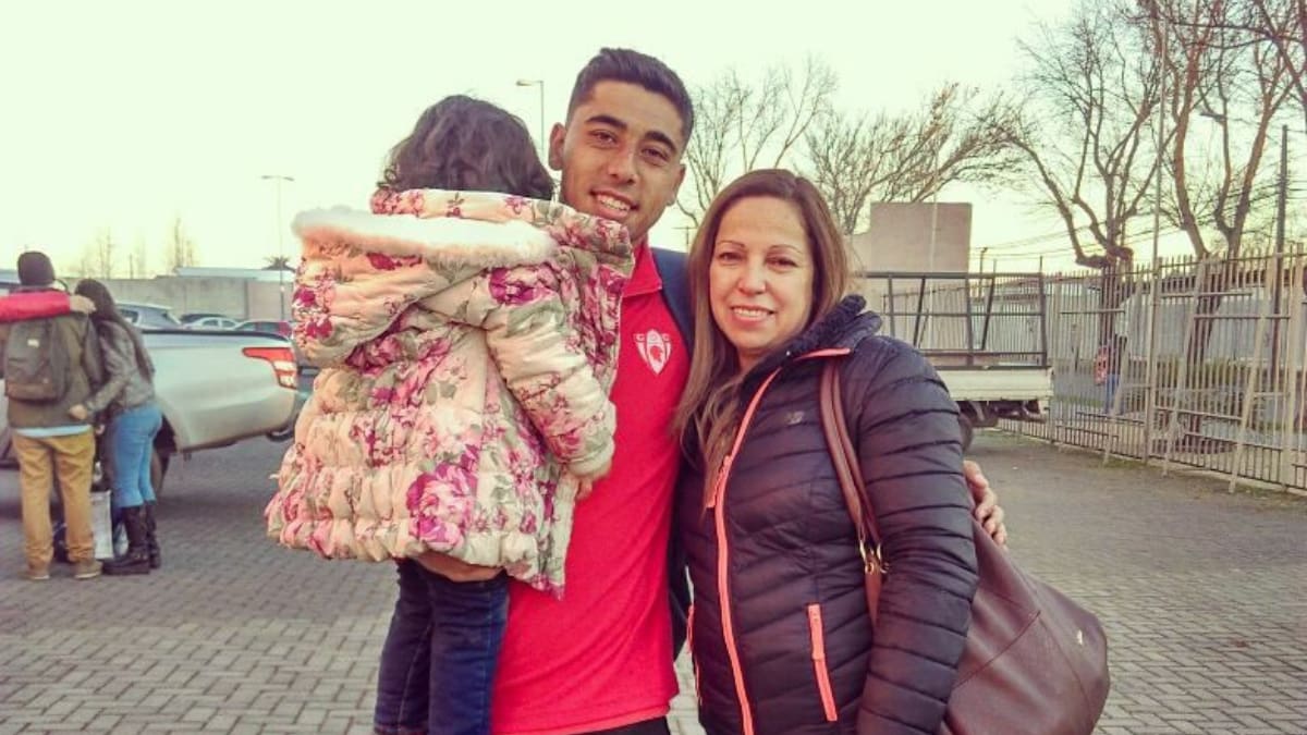 “Toda mi carrera fue gracias a mi mamá; si optaba por terminar el colegio quizás nunca hubiese sido futbolista”