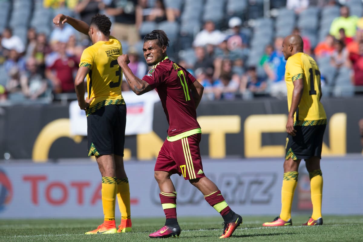 Jugó varios años en la Selección Venezolana.
