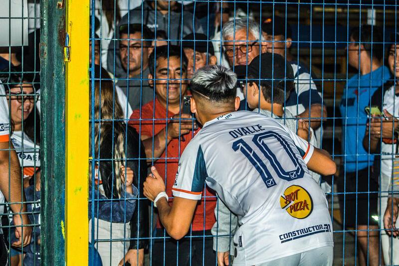 Josué Ovalle la figura de Segunda División.