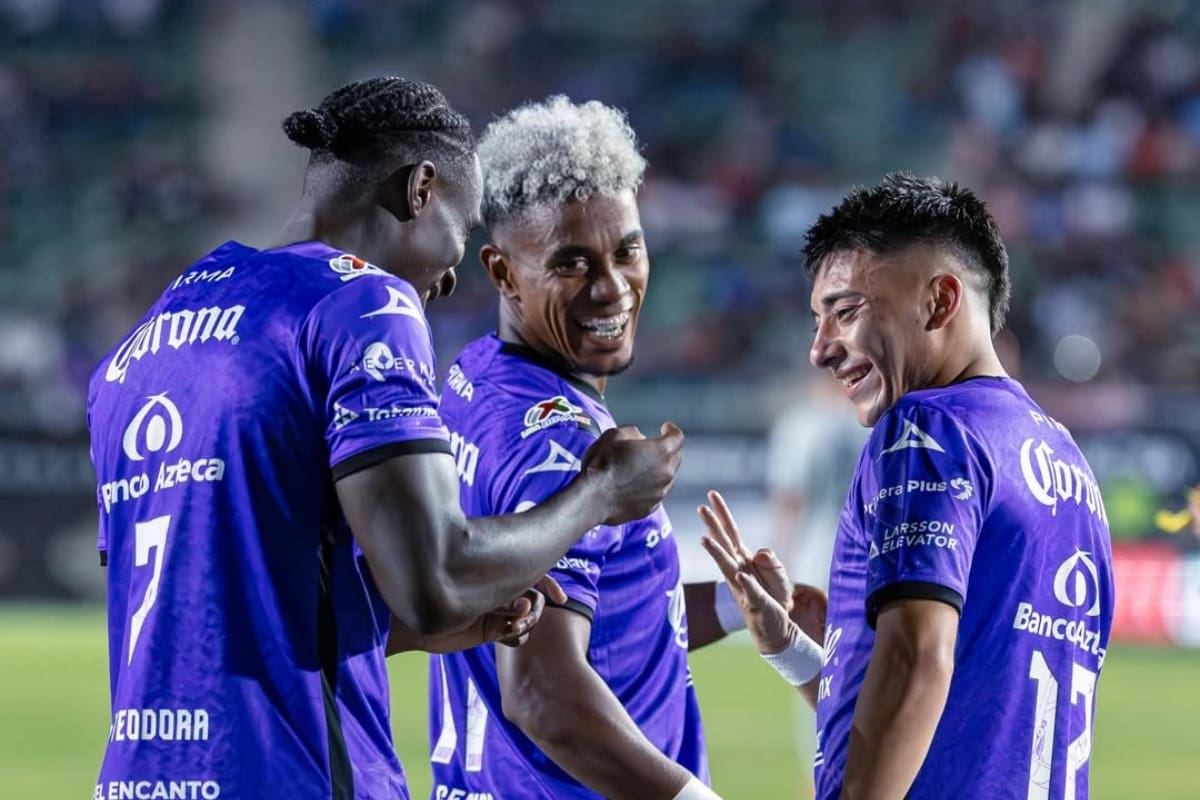 El canterano de Colo-Colo en Mazatlán de México. Foto: @coto_ovalle en Instagram.