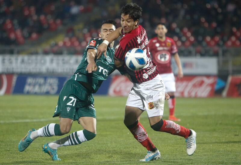 El zaguero viene de jugar en Rangers de Talca. Foto: Aton.