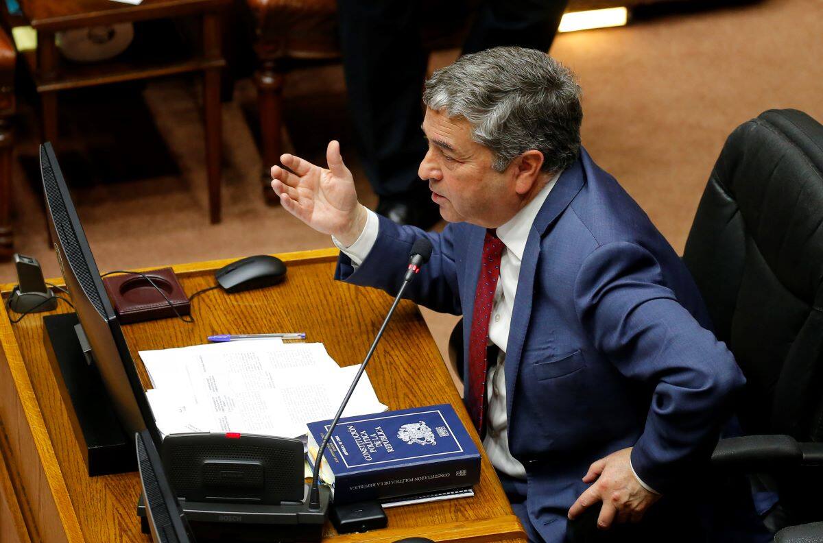 Esto dijo el Presidente del Senado ante eventual tercer proceso constitucional