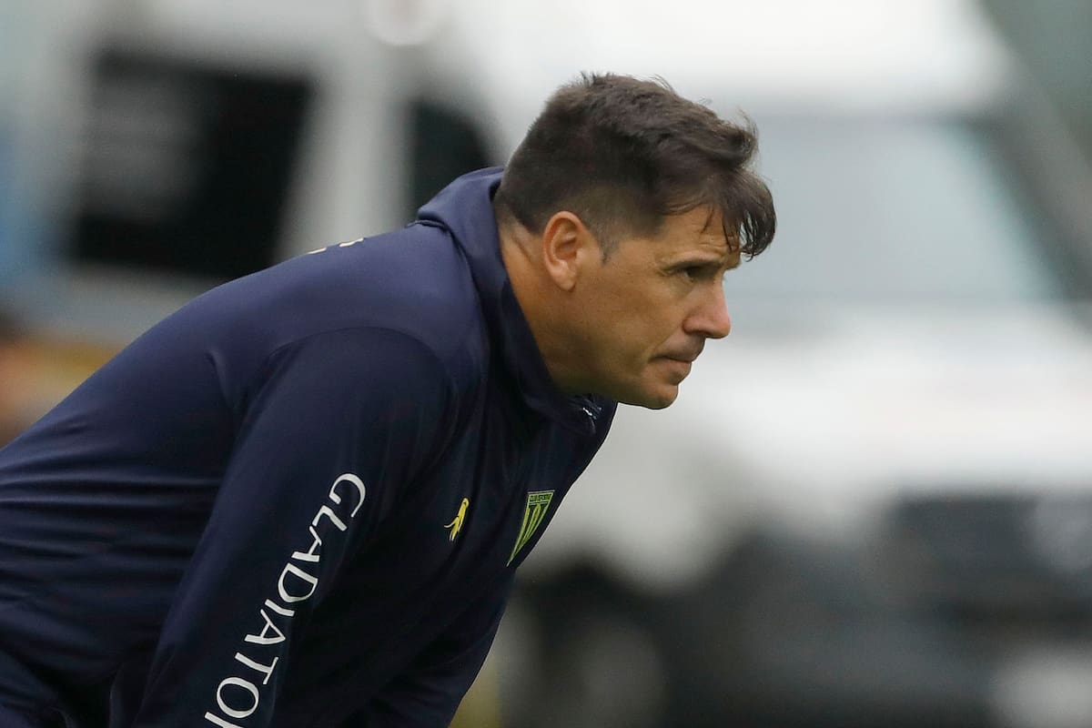 Dejó de ser el entrenador de Universidad de Concepción. Agencia Aton