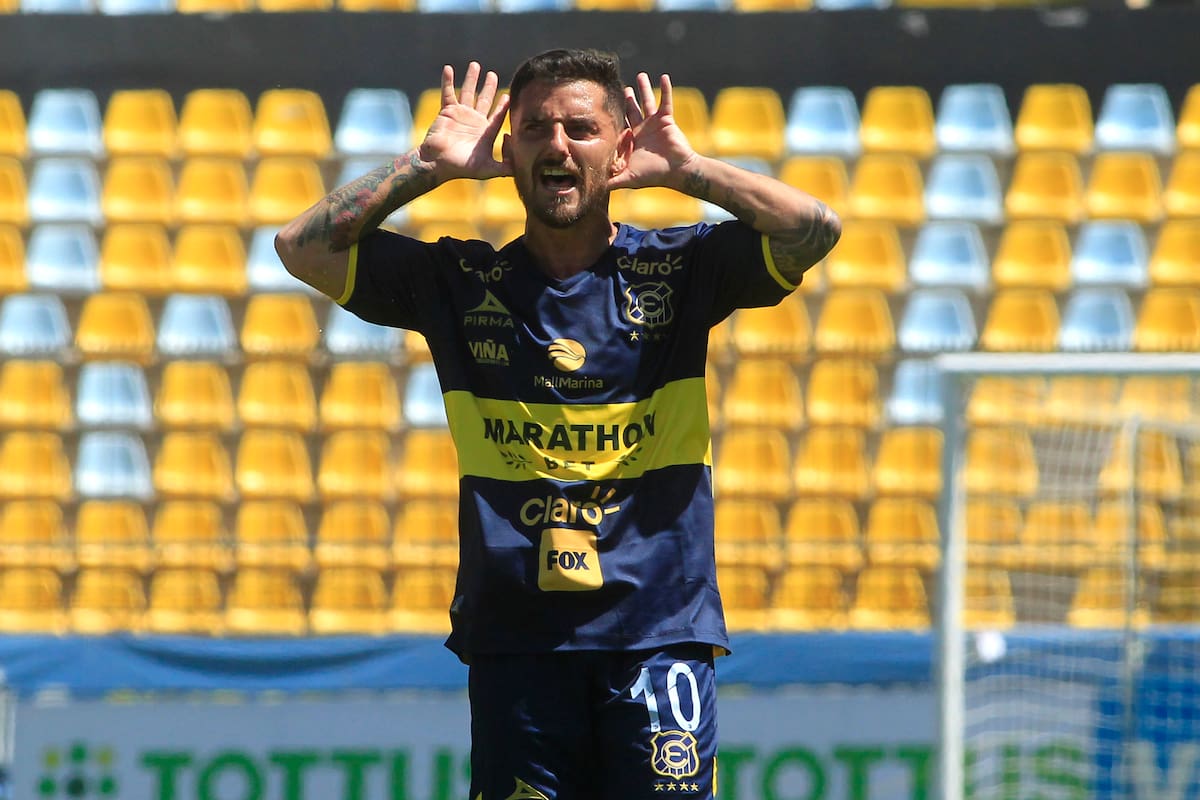 "A veces pateaste en el palo y entra, y en otro lado pateas y sale para afuera. En Everton salía todo", recuerda el argentino-mexicano.