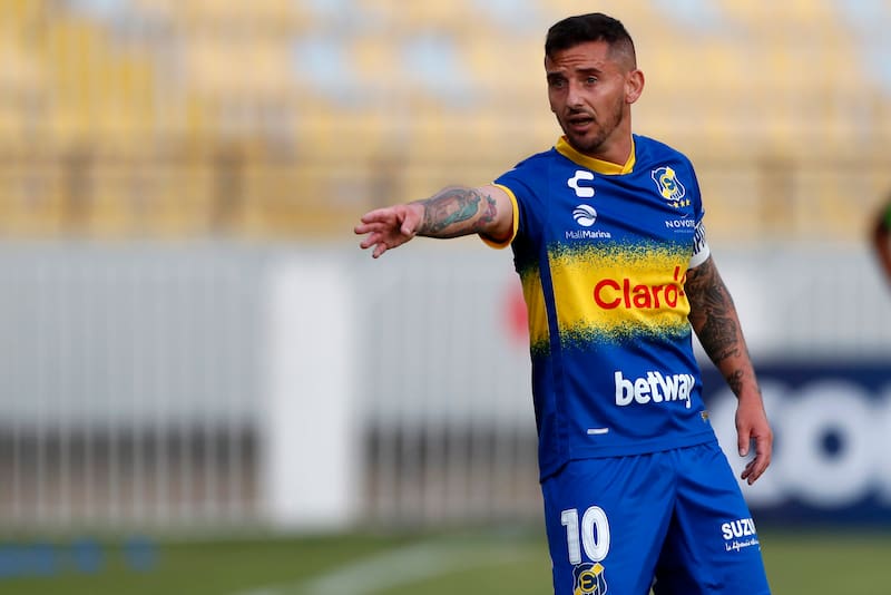 Fase clasificatoria Conmebol Libertadores 2022, el mediapunta argentino capitaneó a Everton en el partido contra el Monagas de Venezuela.