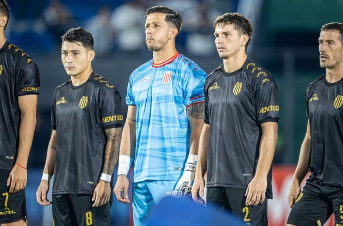 Arquero de Barracas Central fue ofrecido a Colo-Colo tras dificultades con Santiago Mele
