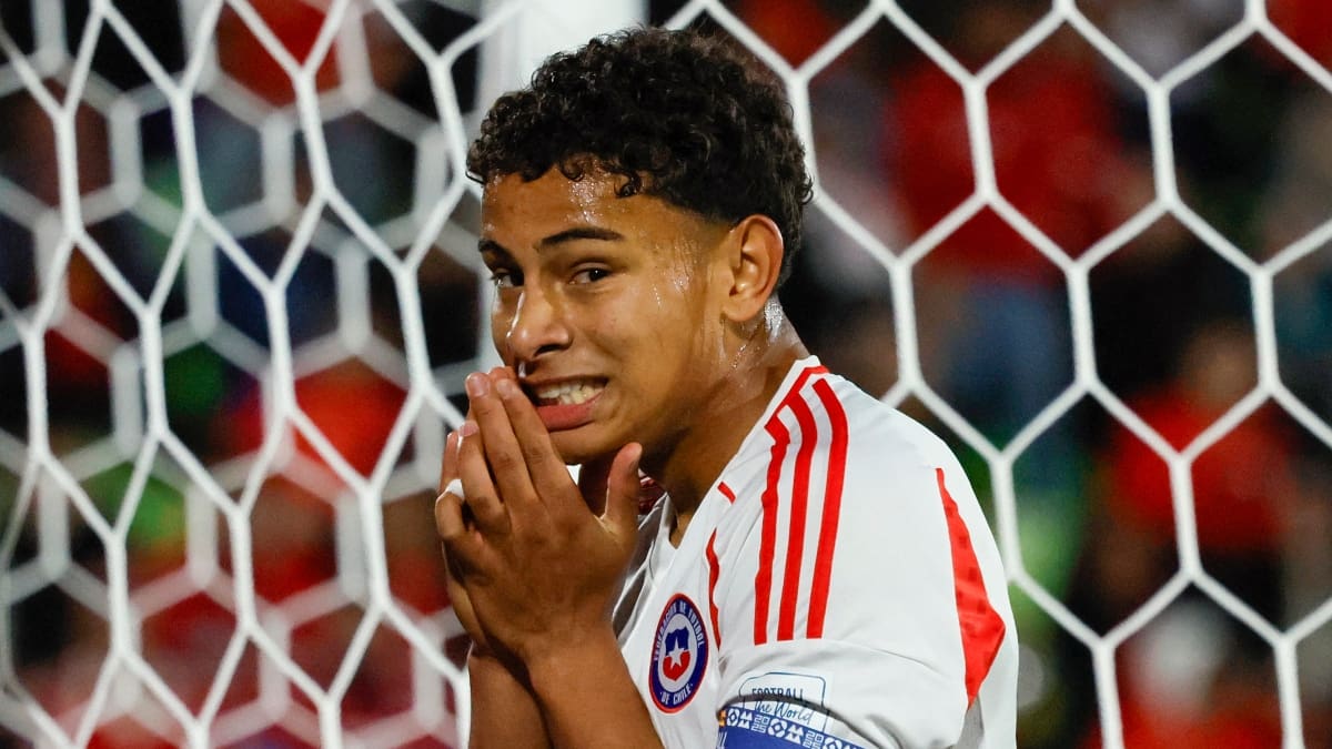 “Juan Francisco Rossel se tiene que ir de la UC, no puede estar en la banca todo el año”