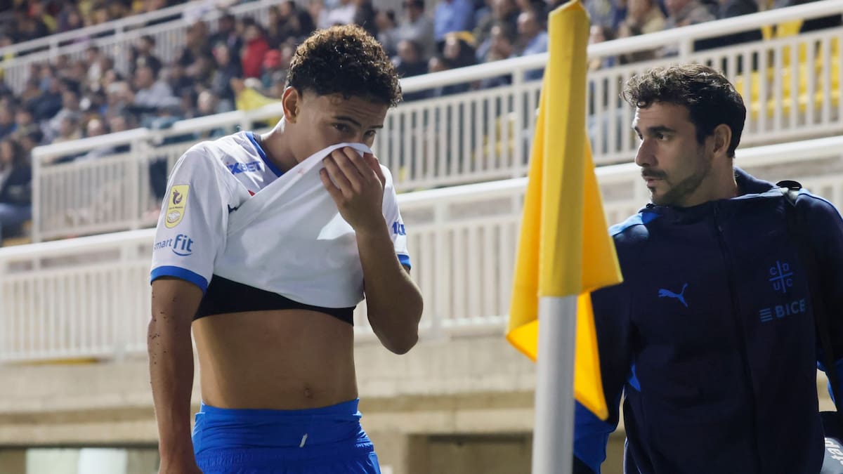 Universidad Católica confirma la fractura de Francisco Rossel tras el duelo ante San Luis por Copa Chile