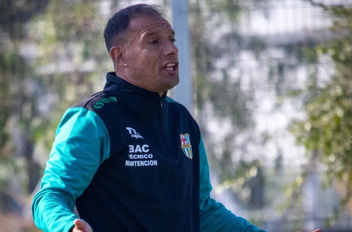 Serán locales en el Bicentenario de La Florida: se formó en Colo Colo y hoy busca entrar a Tercera B como DT de este equipo